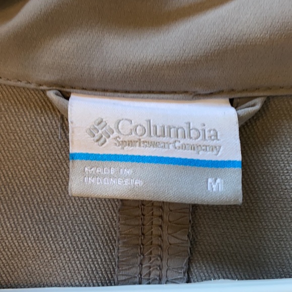 *SOLD* Columbia light jacket - Picture 2 of 7